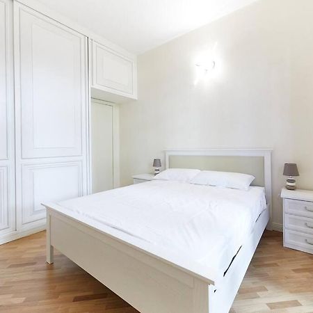 Elegant Apartment Милан Экстерьер фото