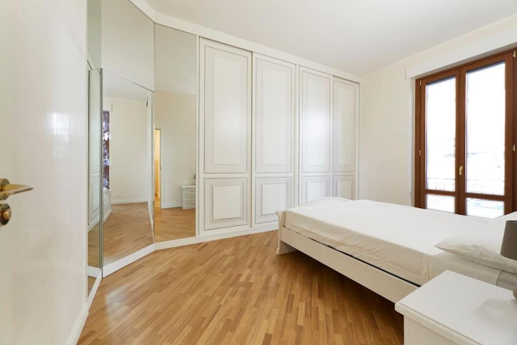 Elegant Apartment Милан Экстерьер фото