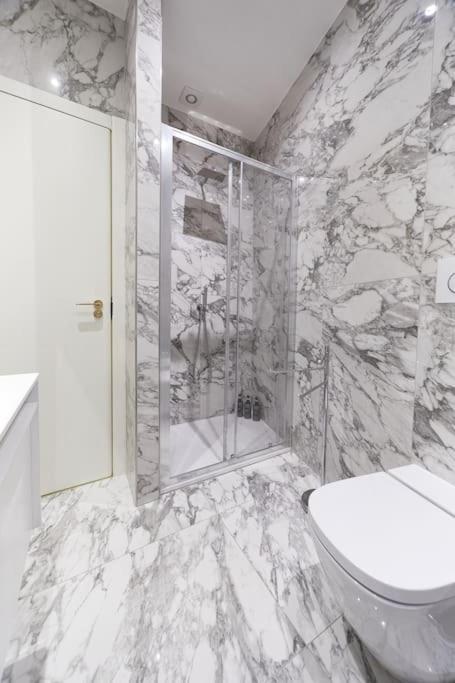 Elegant Apartment Милан Экстерьер фото